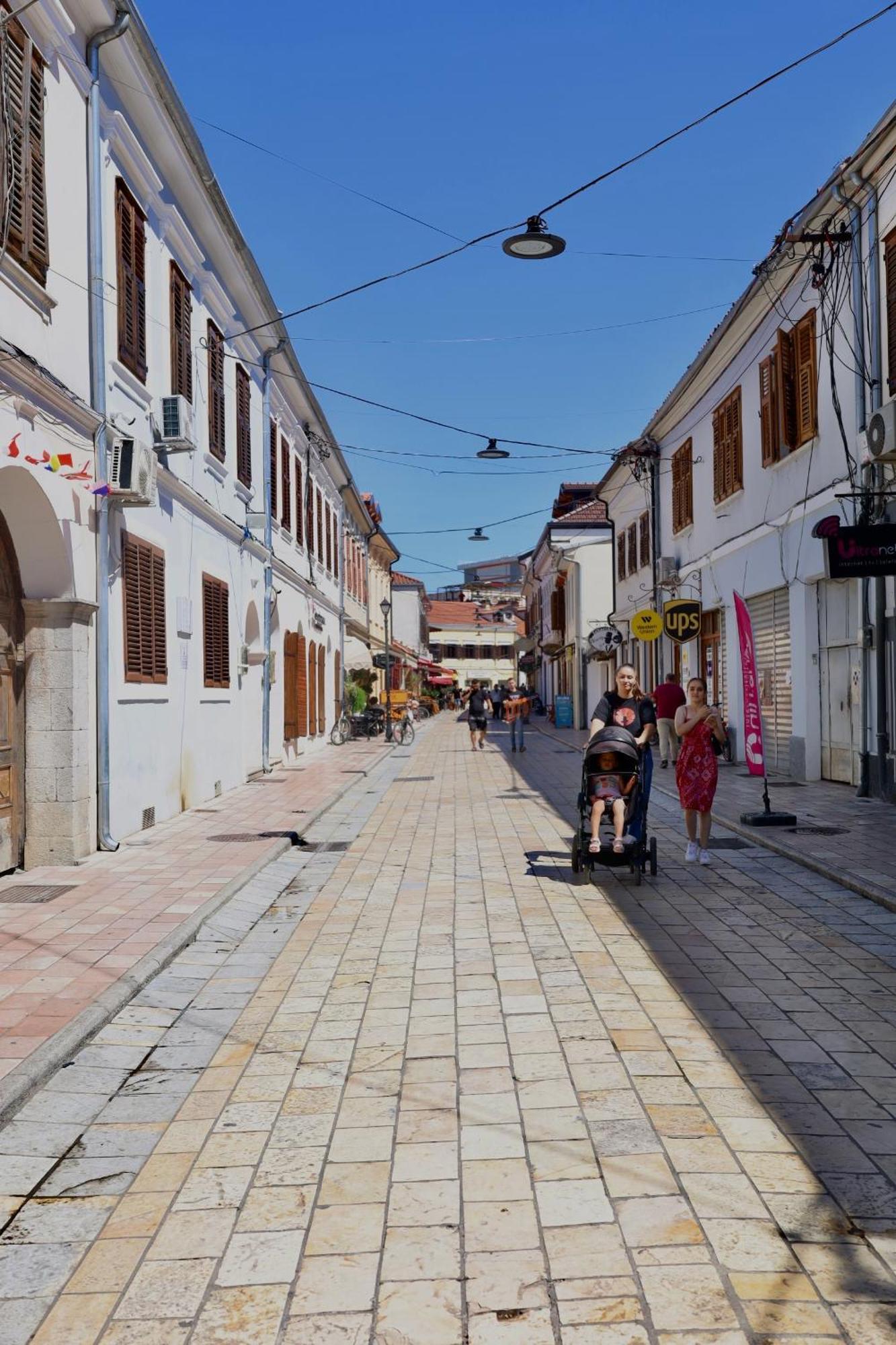 City Nest Shkodra Kültér fotó