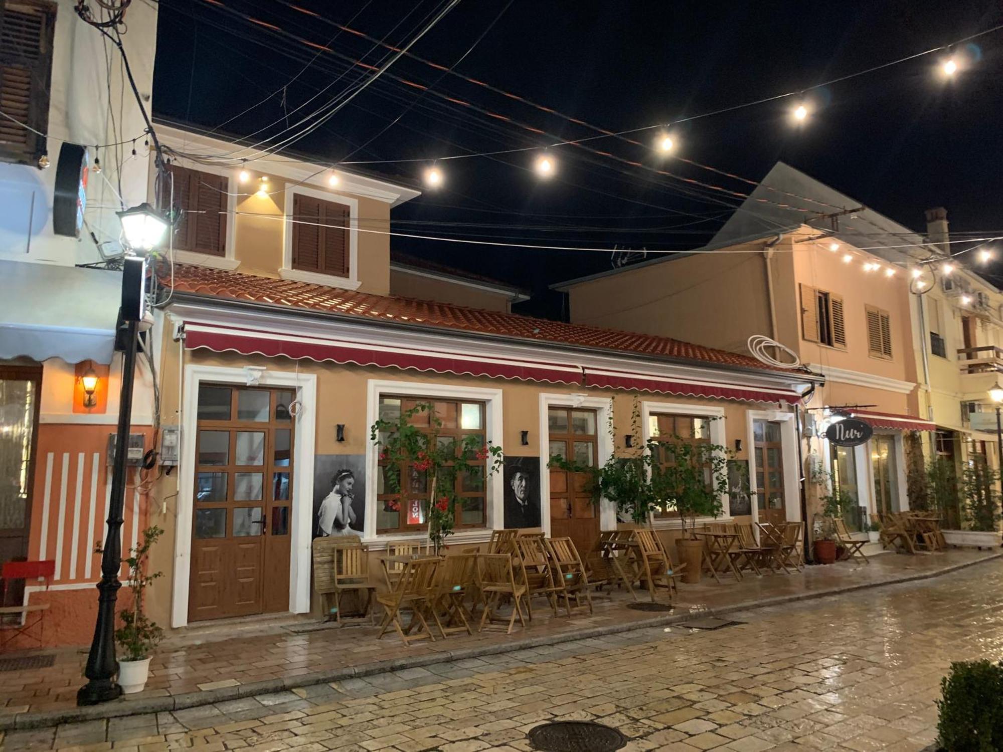 City Nest Shkodra Kültér fotó